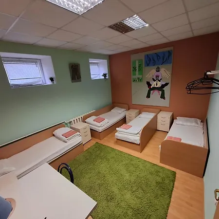 Hostel Jamaika @ Shopen
